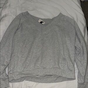 Universal Thread Light Gray V-Neck Top